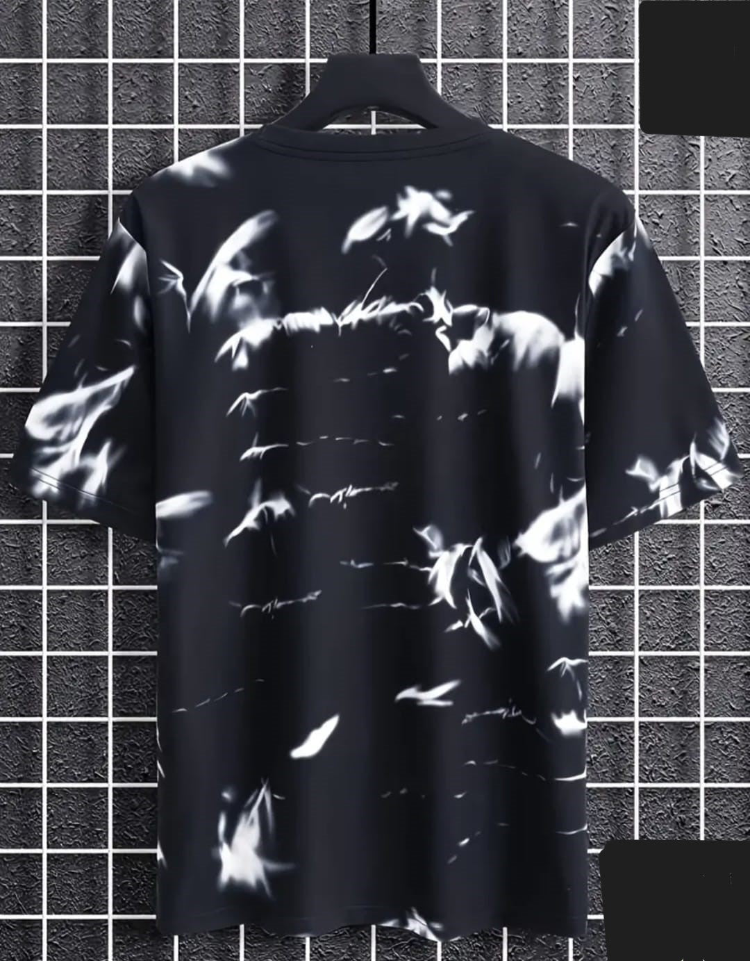 Men Printed Casual White & Black Oversized T-Shirt